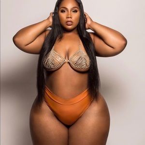 Meet your Posher, Tina